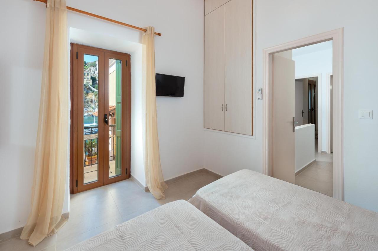 Elena Hotel Đảo Sými Ngoại thất bức ảnh